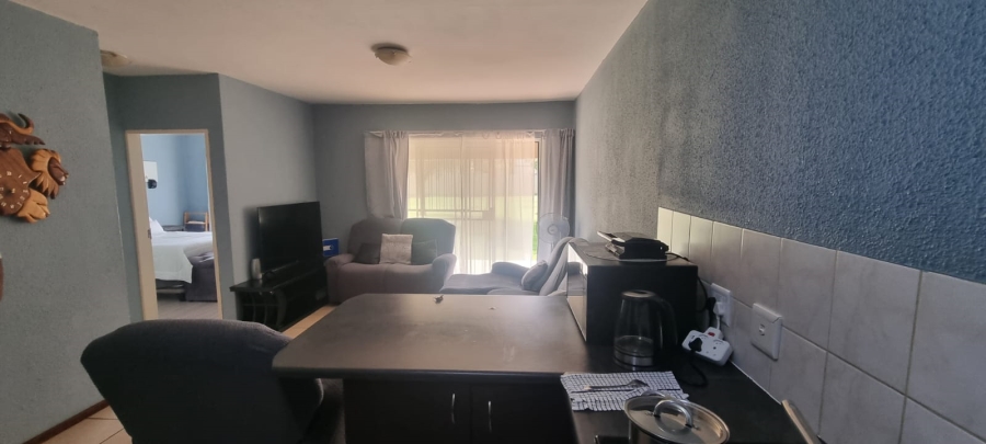 1 Bedroom Property for Sale in Willowbrook Gauteng