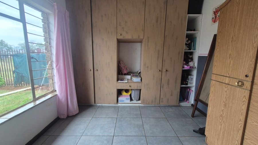 5 Bedroom Property for Sale in Pelzvale A H Gauteng