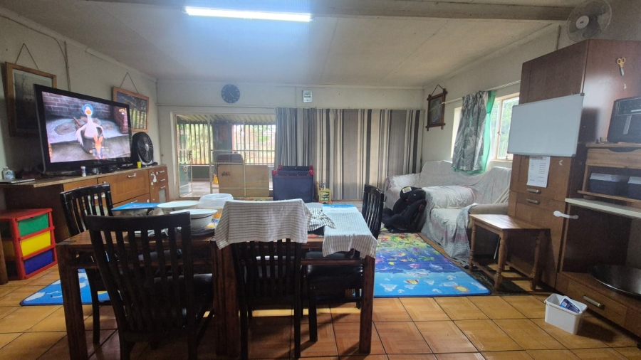 5 Bedroom Property for Sale in Pelzvale A H Gauteng