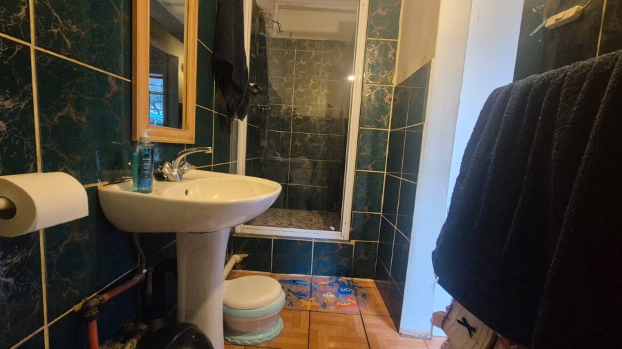 5 Bedroom Property for Sale in Pelzvale A H Gauteng