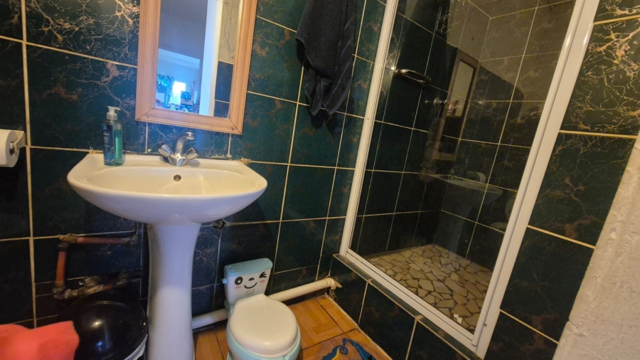 5 Bedroom Property for Sale in Pelzvale A H Gauteng