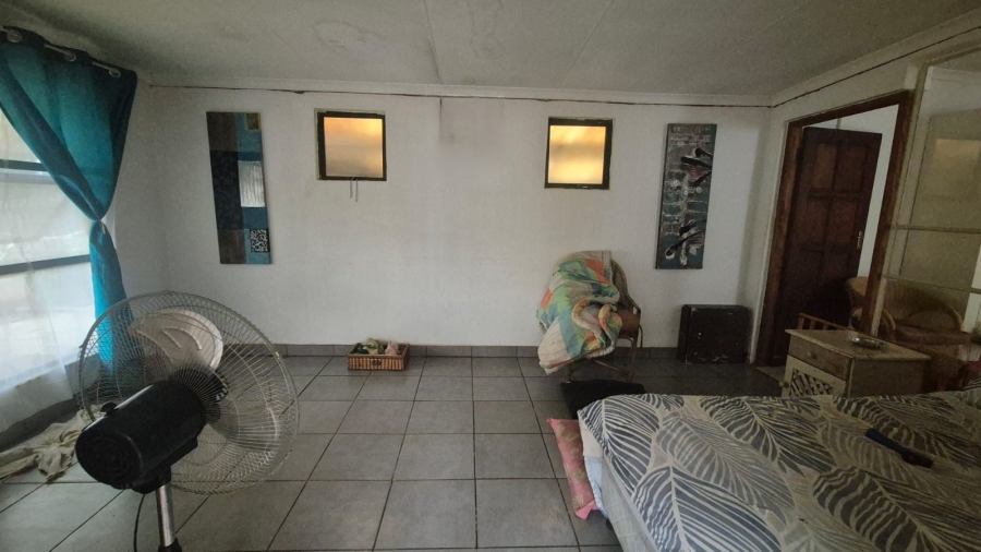 5 Bedroom Property for Sale in Pelzvale A H Gauteng