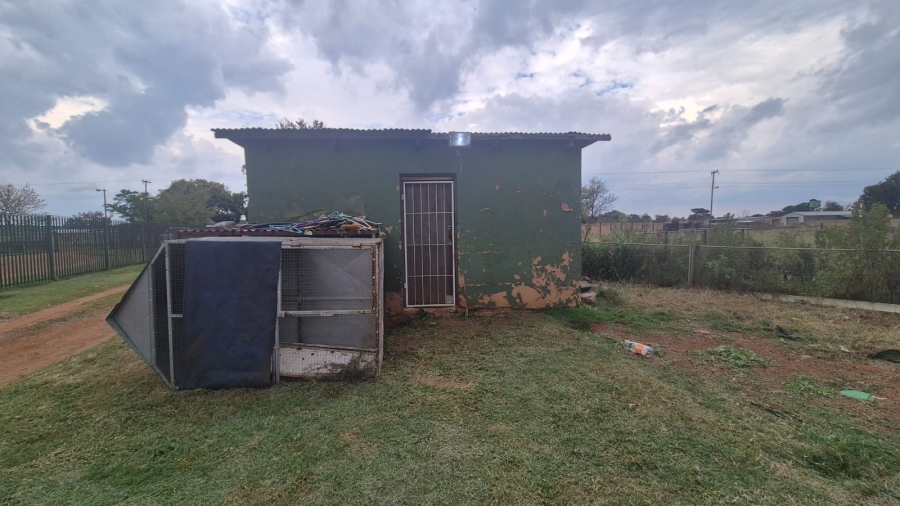 5 Bedroom Property for Sale in Pelzvale A H Gauteng