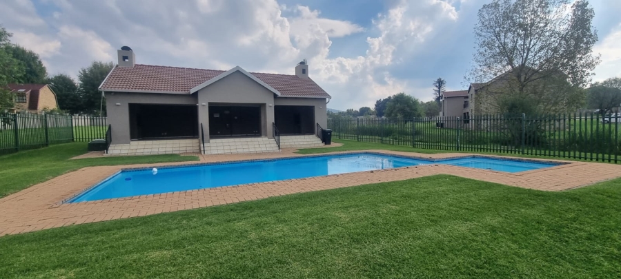 2 Bedroom Property for Sale in Willowbrook Gauteng
