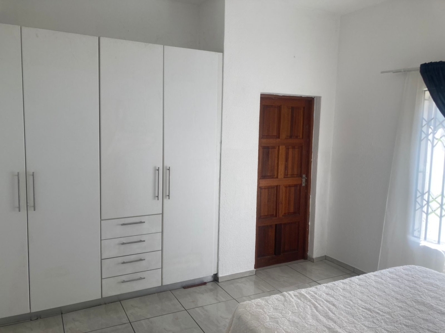 2 Bedroom Property for Sale in Willowbrook Gauteng