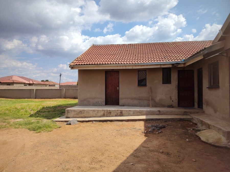 13 Bedroom Property for Sale in Finsbury Gauteng