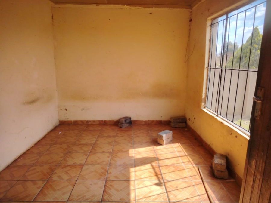 13 Bedroom Property for Sale in Finsbury Gauteng