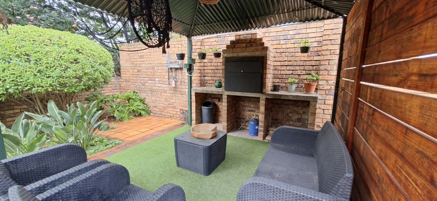 3 Bedroom Property for Sale in Kenmare Gauteng