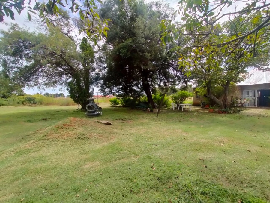 8 Bedroom Property for Sale in Wheatlands A H Gauteng