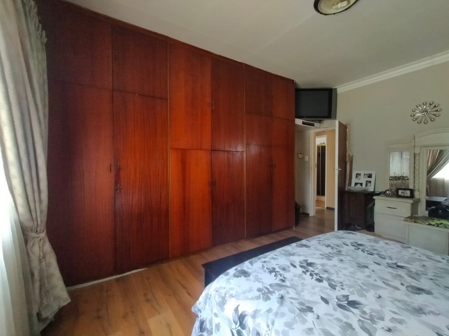 8 Bedroom Property for Sale in Wheatlands A H Gauteng