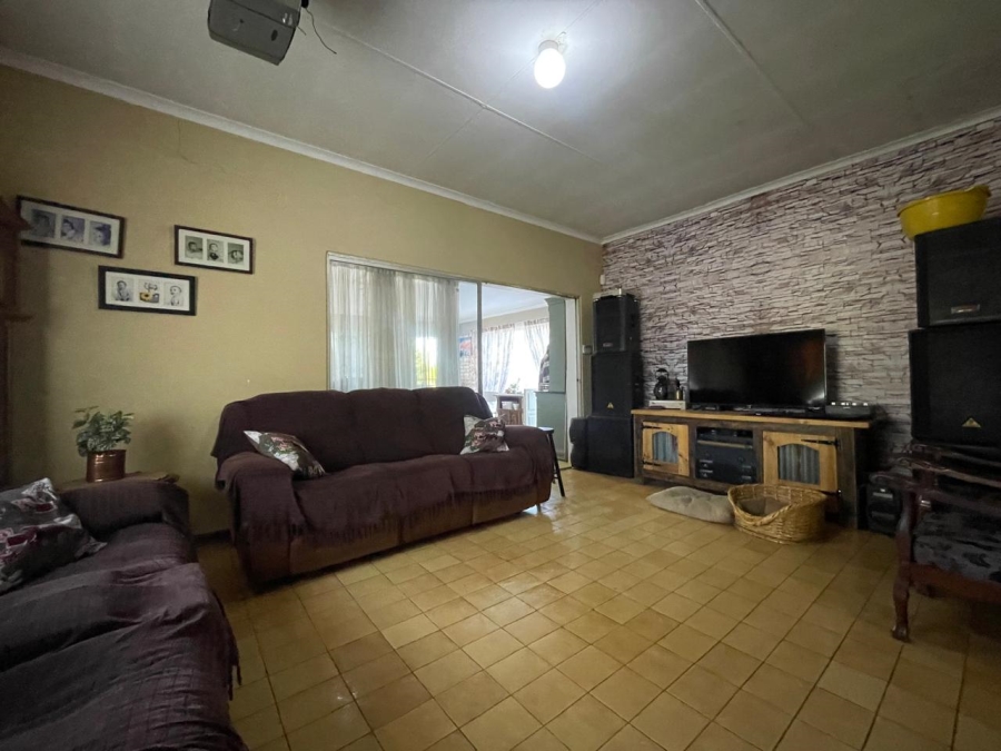 8 Bedroom Property for Sale in Wheatlands A H Gauteng