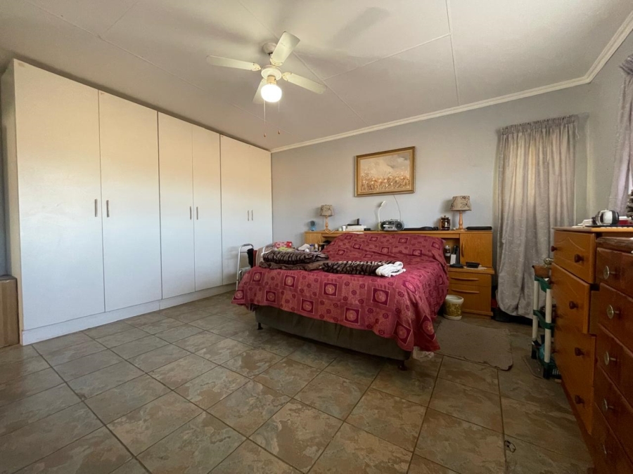 8 Bedroom Property for Sale in Wheatlands A H Gauteng