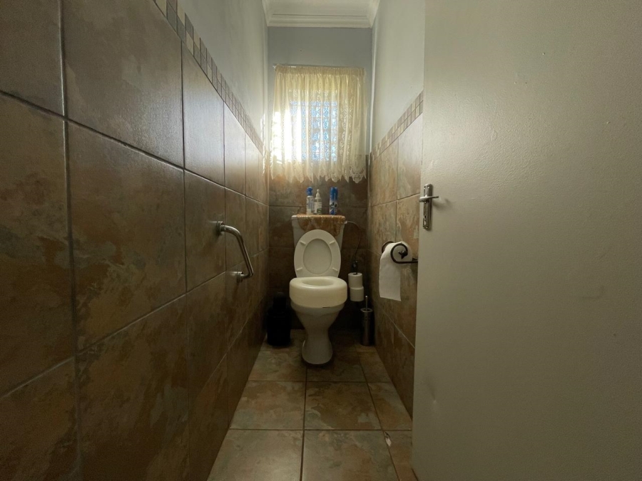 8 Bedroom Property for Sale in Wheatlands A H Gauteng