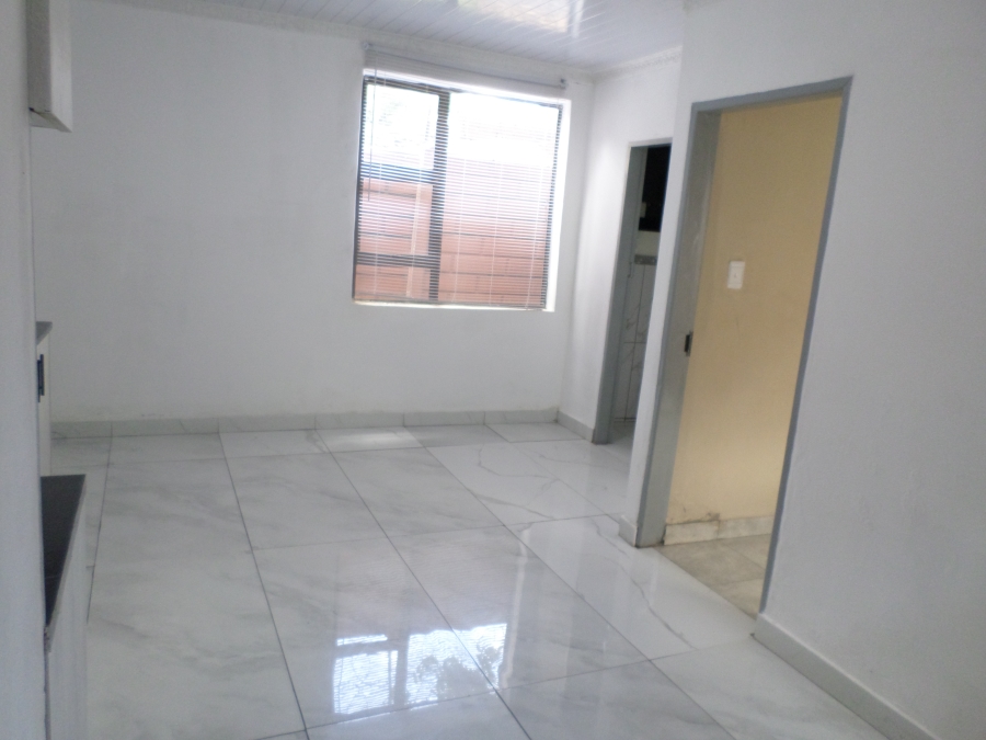 1 Bedroom Property for Sale in Coronationville Gauteng