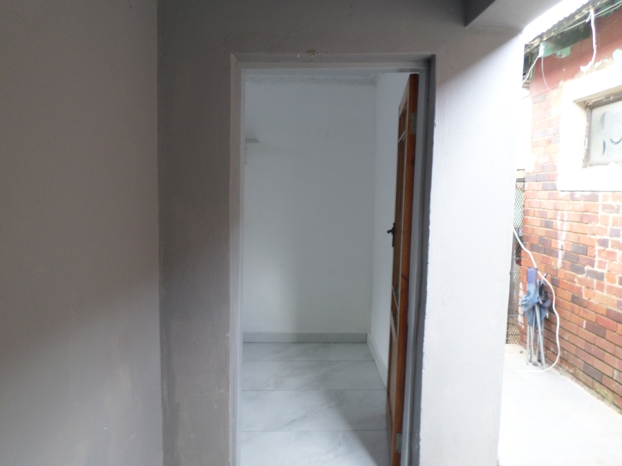 1 Bedroom Property for Sale in Coronationville Gauteng