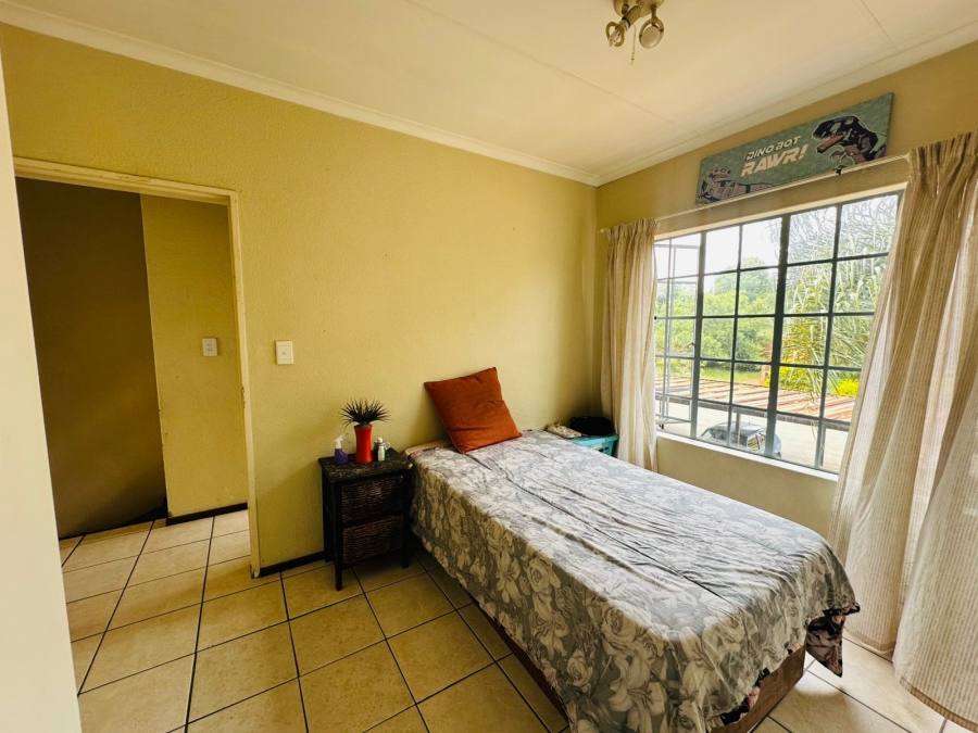 To Let 2 Bedroom Property for Rent in Weltevreden Park Gauteng
