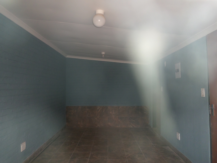 To Let 1 Bedroom Property for Rent in Martindale Gauteng