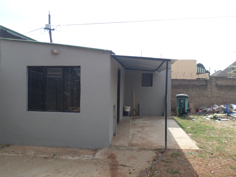 To Let 1 Bedroom Property for Rent in Martindale Gauteng