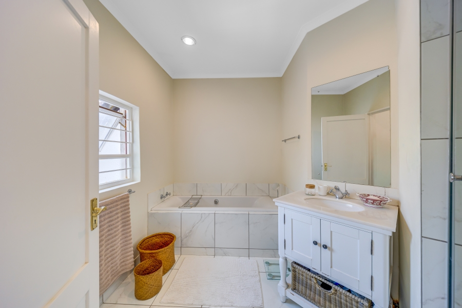 3 Bedroom Property for Sale in Bryanston Gauteng