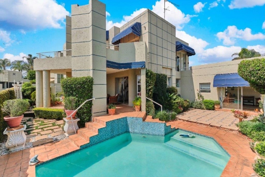 4 Bedroom Property for Sale in Sunninghill Gauteng