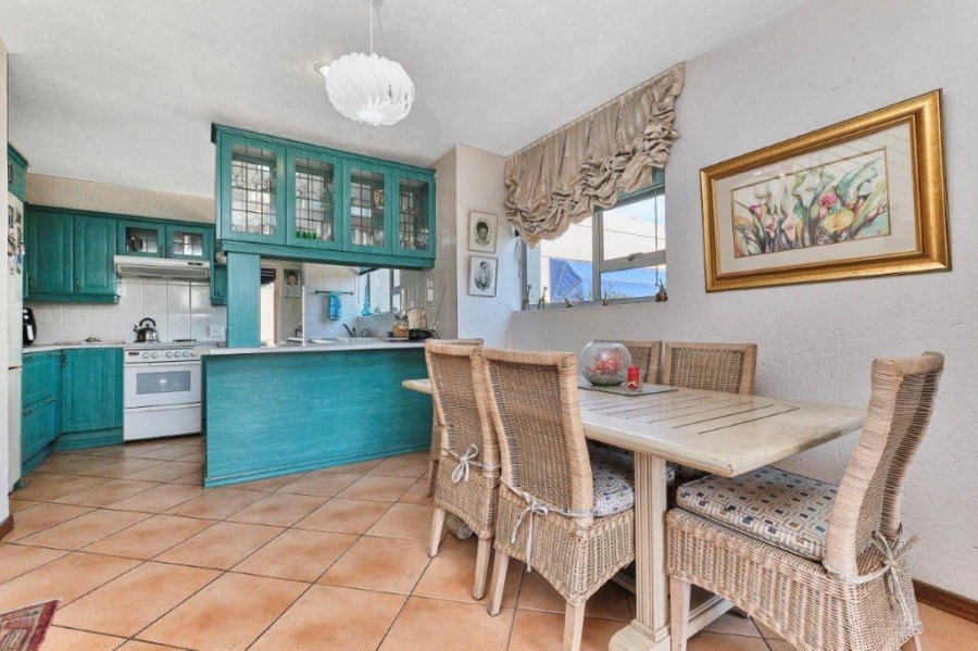 4 Bedroom Property for Sale in Sunninghill Gauteng