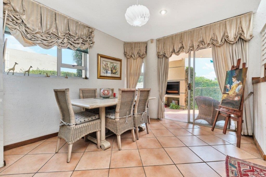 4 Bedroom Property for Sale in Sunninghill Gauteng