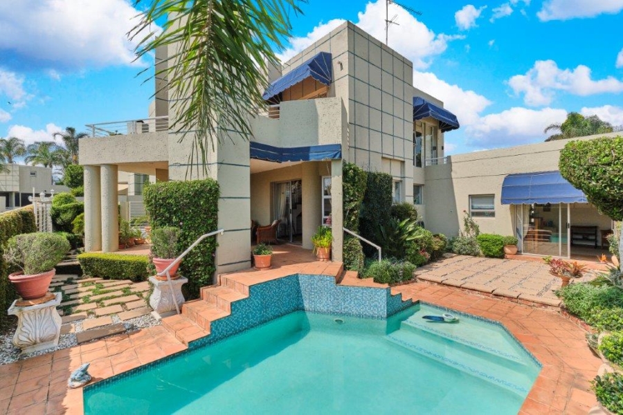 4 Bedroom Property for Sale in Sunninghill Gauteng