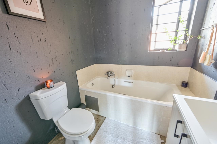 To Let 1 Bedroom Property for Rent in Ferndale Gauteng