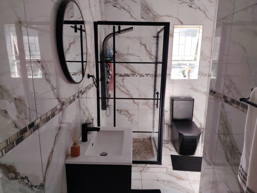 3 Bedroom Property for Sale in Rhodesfield Gauteng