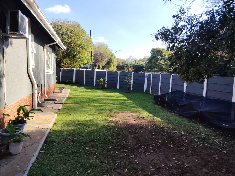3 Bedroom Property for Sale in Rhodesfield Gauteng