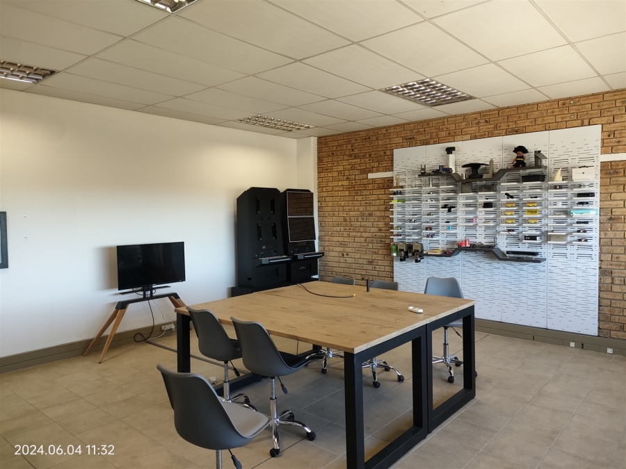 To Let Commercial Property for Rent in Lanseria Gauteng