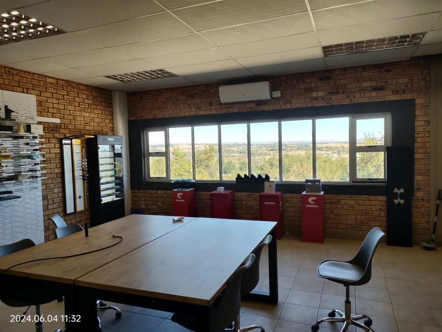 To Let Commercial Property for Rent in Lanseria Gauteng