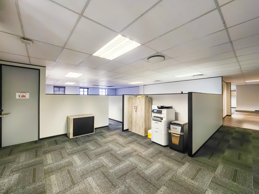 To Let Commercial Property for Rent in Magaliessig Gauteng