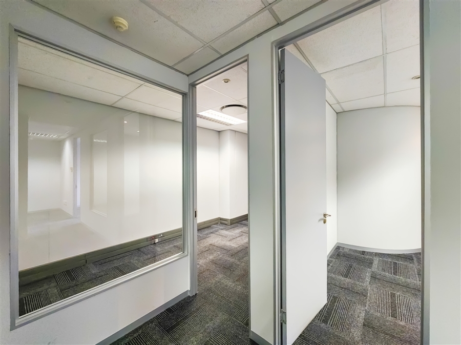 To Let Commercial Property for Rent in Magaliessig Gauteng