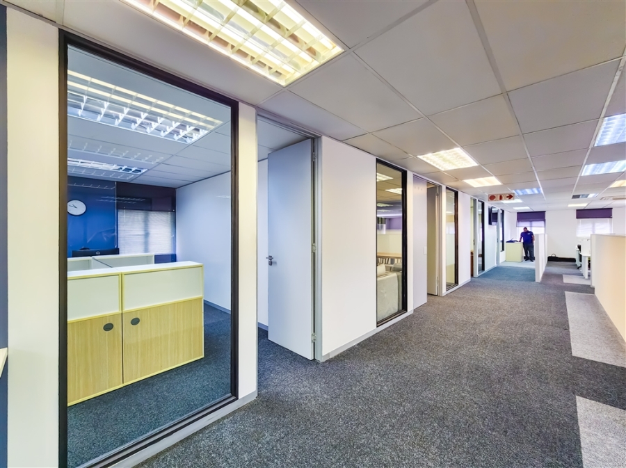 To Let Commercial Property for Rent in Strubensvallei Gauteng