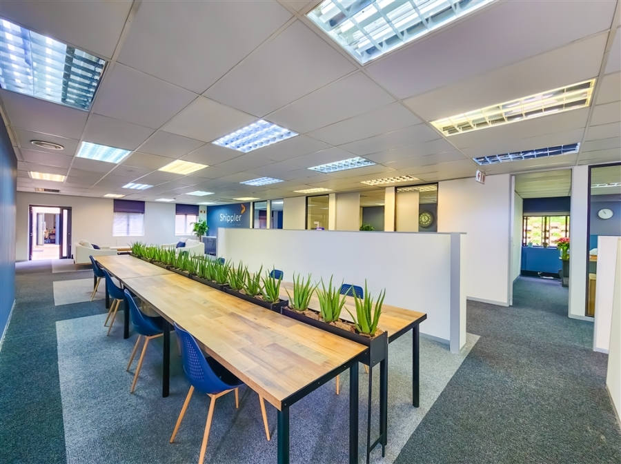 To Let Commercial Property for Rent in Strubensvallei Gauteng