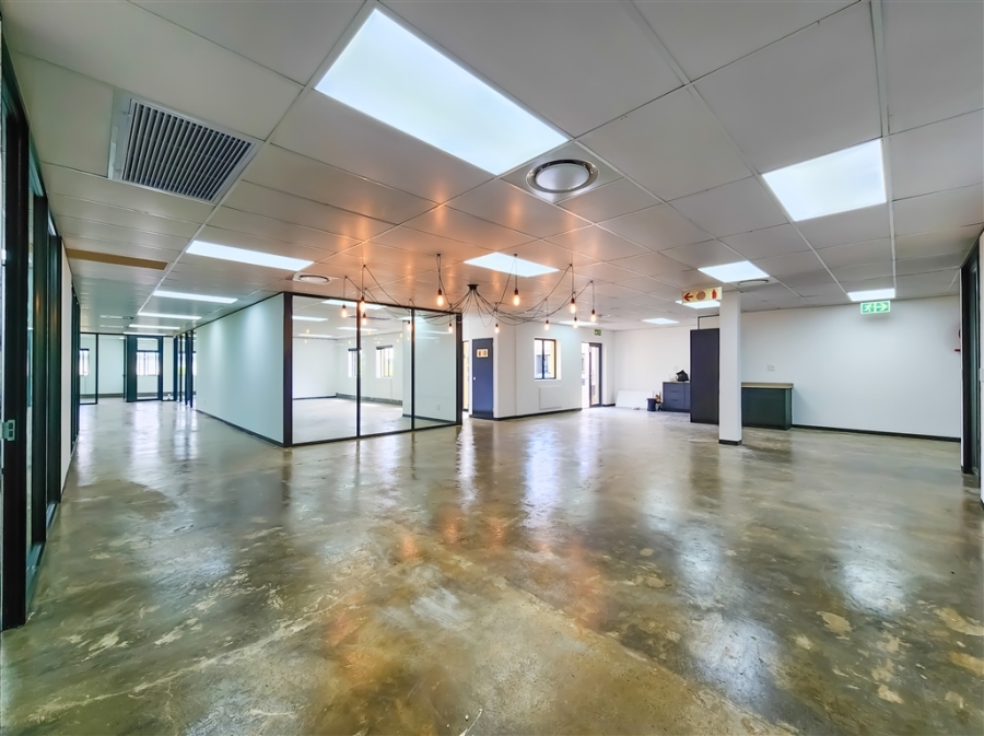 To Let Commercial Property for Rent in Strubensvallei Gauteng
