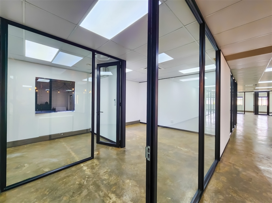 To Let Commercial Property for Rent in Strubensvallei Gauteng