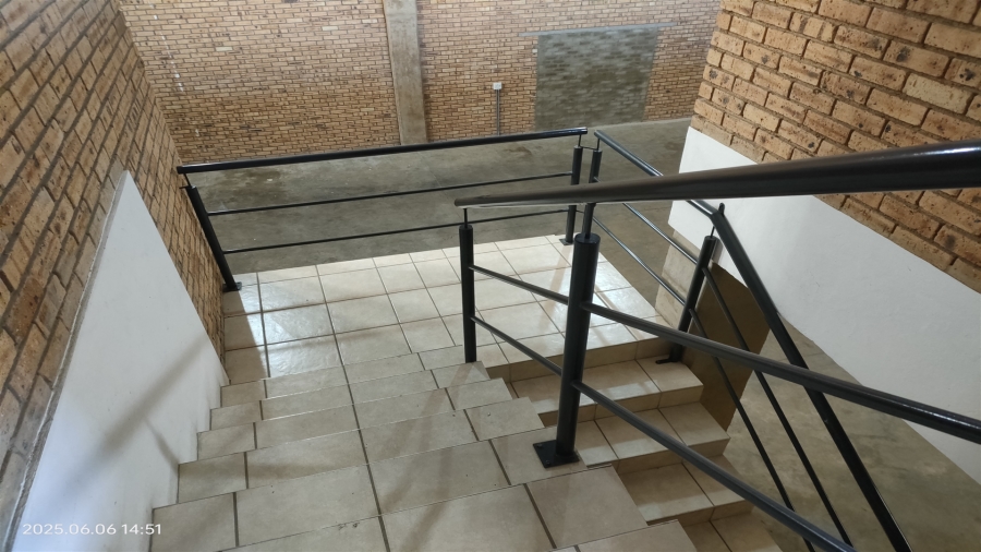 To Let Commercial Property for Rent in Lanseria Gauteng