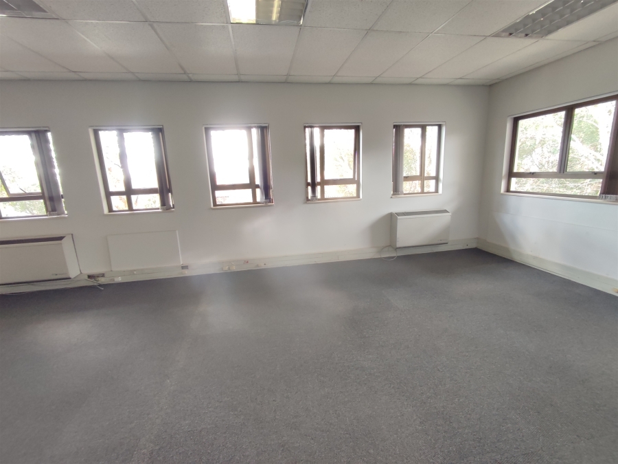 To Let Commercial Property for Rent in Hyde Park Gauteng