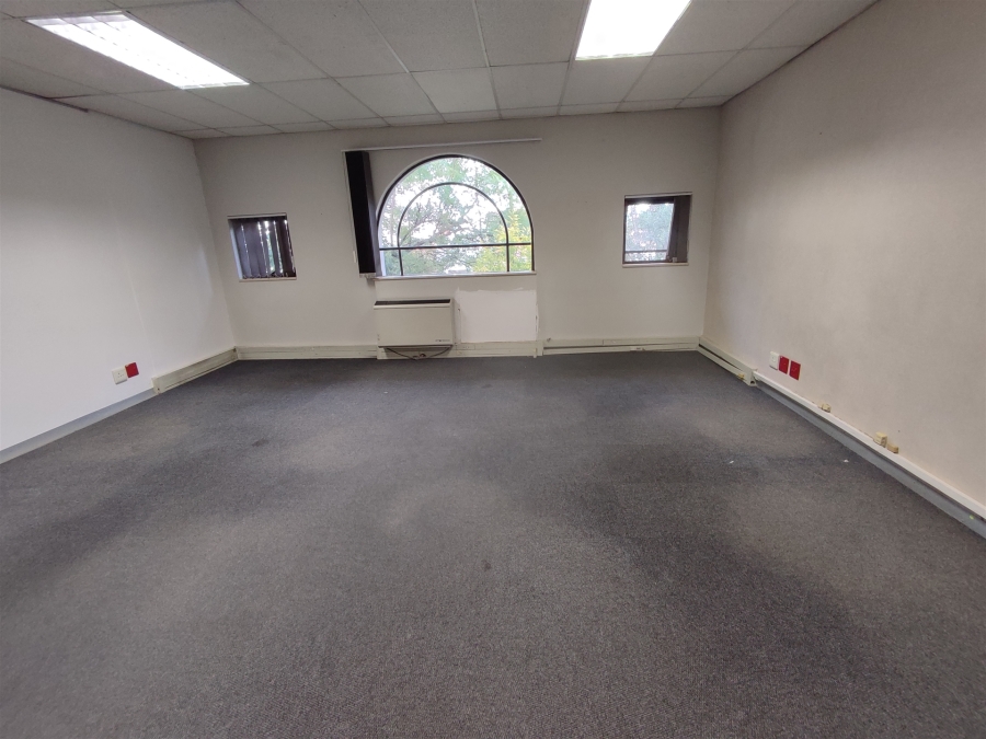 To Let Commercial Property for Rent in Hyde Park Gauteng