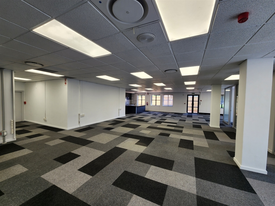 To Let Commercial Property for Rent in Barlow Park Gauteng