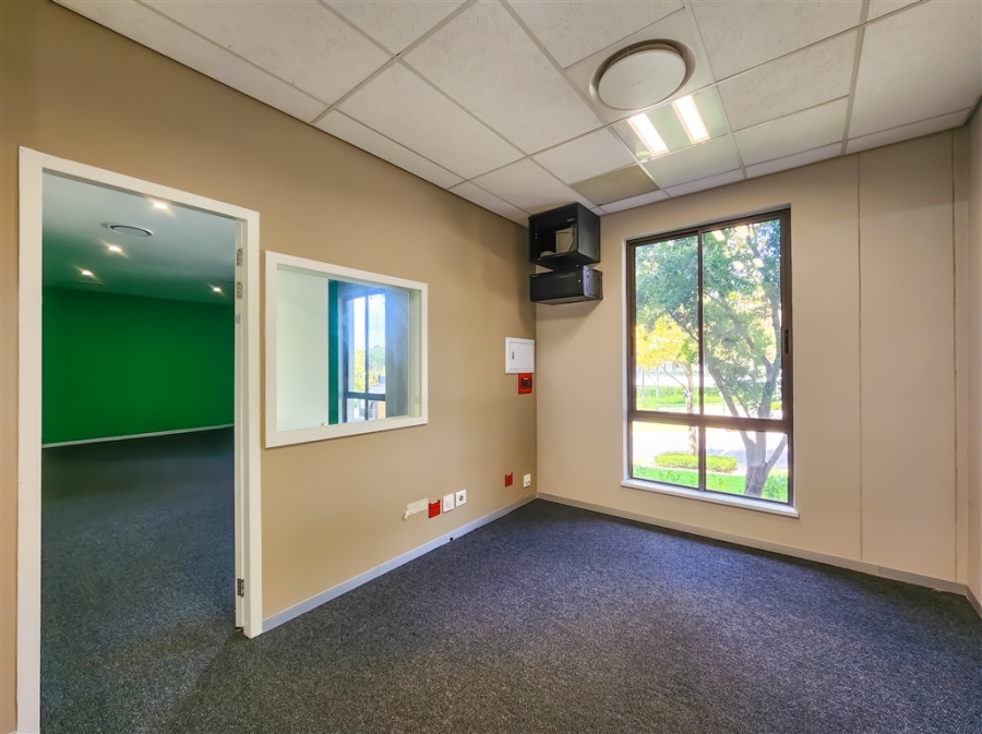 To Let Commercial Property for Rent in Fourways Gauteng