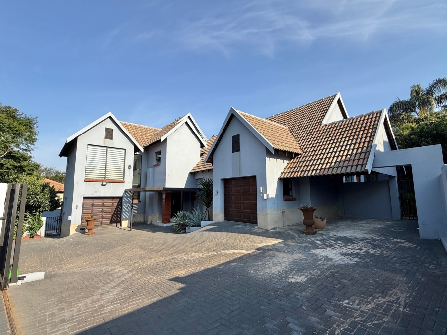 4 Bedroom Property for Sale in Olympus AH Gauteng