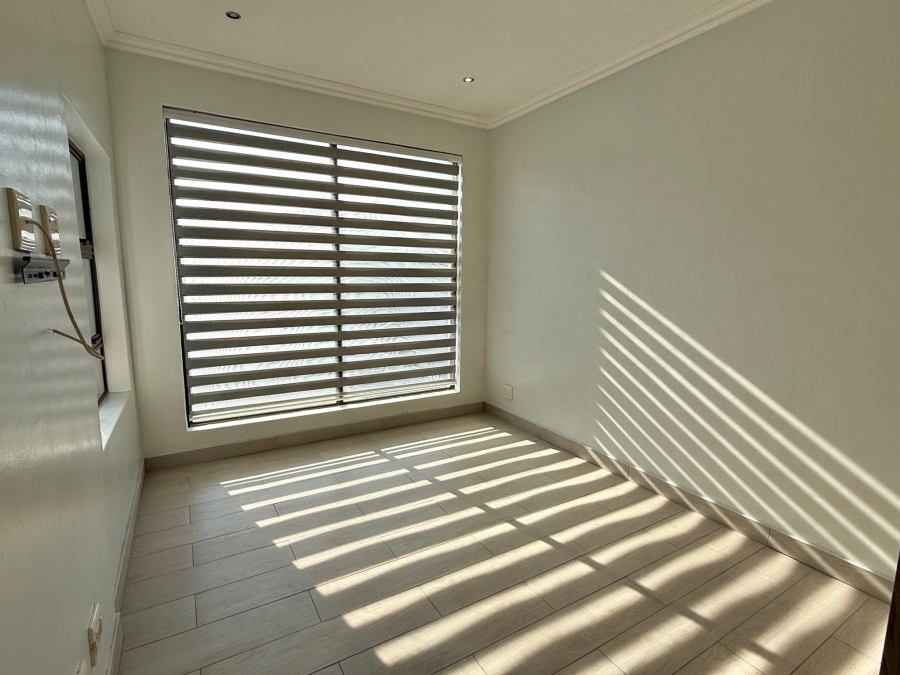 4 Bedroom Property for Sale in Olympus AH Gauteng