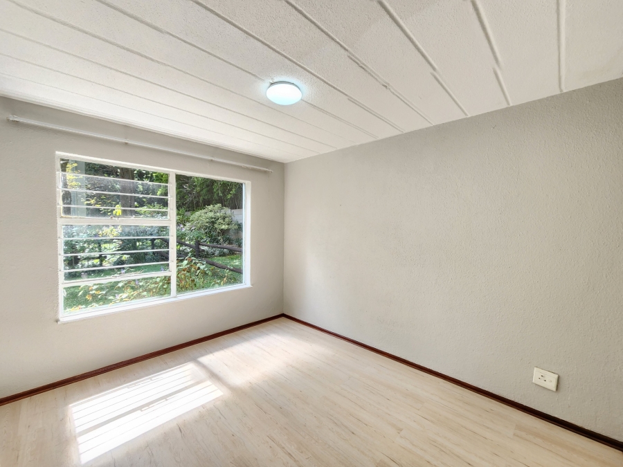 2 Bedroom Property for Sale in Benmore Gardens Gauteng