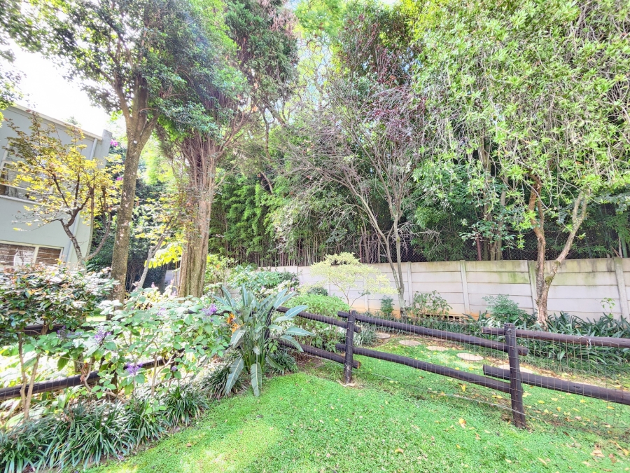 2 Bedroom Property for Sale in Benmore Gardens Gauteng