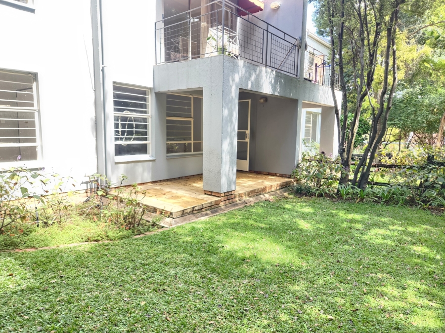 2 Bedroom Property for Sale in Benmore Gardens Gauteng