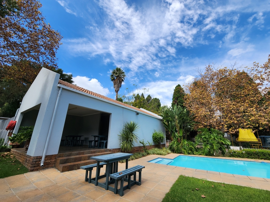 2 Bedroom Property for Sale in Benmore Gardens Gauteng
