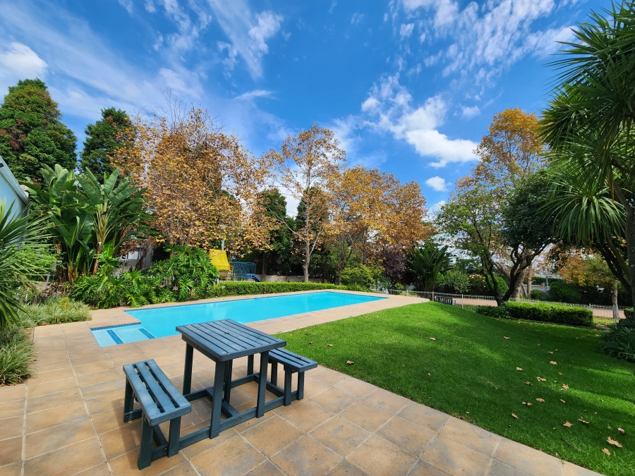 2 Bedroom Property for Sale in Benmore Gardens Gauteng